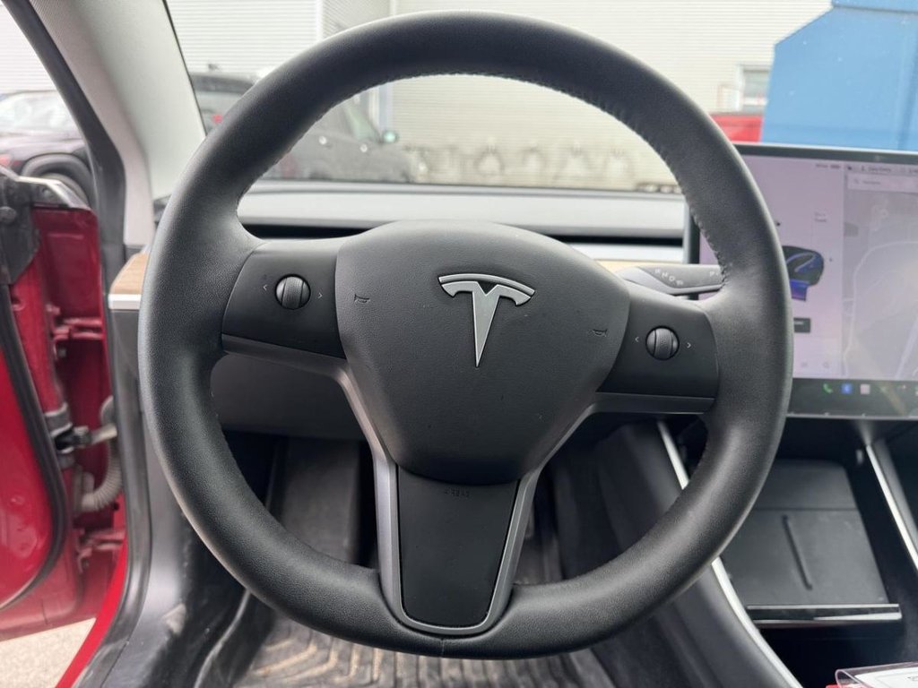 2020 Tesla Model 3 Standard Range Plus Cuir in Terrebonne, Quebec - 11 - w1024h768px