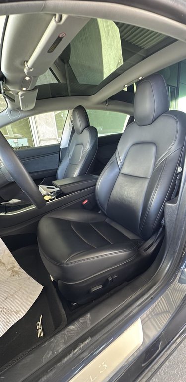 2020 Tesla Model 3 Standard Range Plus Cuir Bas Kilométrage in Terrebonne, Quebec - 8 - w1024h768px