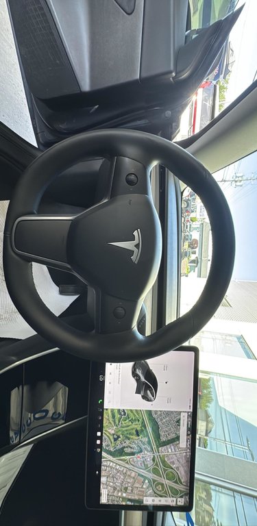 2020 Tesla Model 3 Standard Range Plus Cuir Bas Kilométrage in Terrebonne, Quebec - 11 - w1024h768px