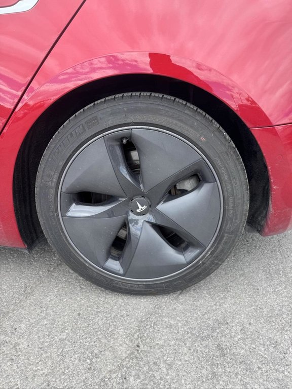 Tesla Model 3 Standard Range Plus Cuir Bas Kilométrage 2020 à Terrebonne, Québec - 15 - w1024h768px