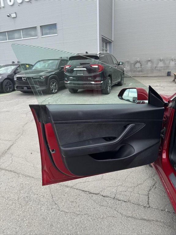 Tesla Model 3 Standard Range Plus Cuir Bas Kilométrage 2020 à Terrebonne, Québec - 7 - w1024h768px