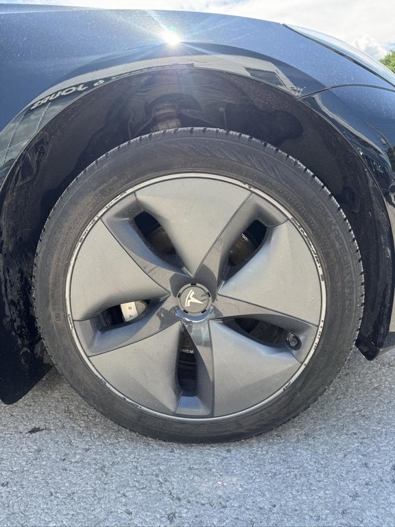 2020 Tesla Model 3 Standard Range Plus in Terrebonne, Quebec - 13 - w1024h768px