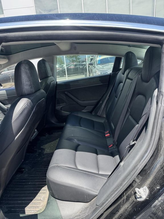 2020 Tesla Model 3 Standard Range Plus in Terrebonne, Quebec - 8 - w1024h768px
