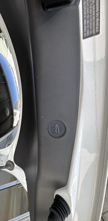 2021 Tesla Model 3 Cuir Toit Vitré Navigation in Terrebonne, Quebec - 15 - w1024h768px