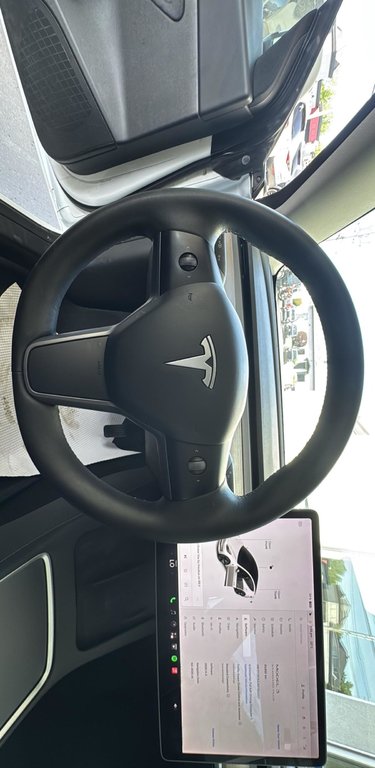 2021 Tesla Model 3 Cuir Toit Vitré Navigation in Terrebonne, Quebec - 12 - w1024h768px