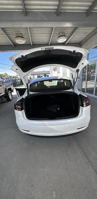 2021 Tesla Model 3 Cuir Toit Vitré Navigation in Terrebonne, Quebec - 14 - w1024h768px