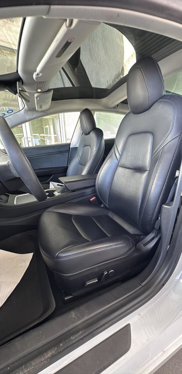 2021 Tesla Model 3 Cuir Toit Vitré Navigation in Terrebonne, Quebec - 8 - w1024h768px