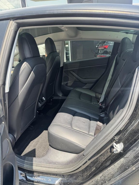 2022 Tesla Model 3 Cuir Toit Vitré in Terrebonne, Quebec - 9 - w1024h768px