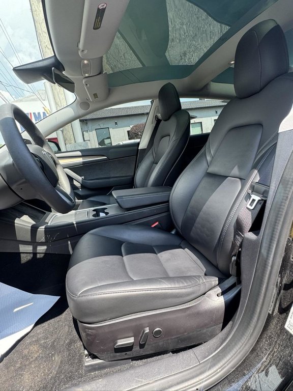 2022 Tesla Model 3 Cuir Toit Vitré in Terrebonne, Quebec - 8 - w1024h768px