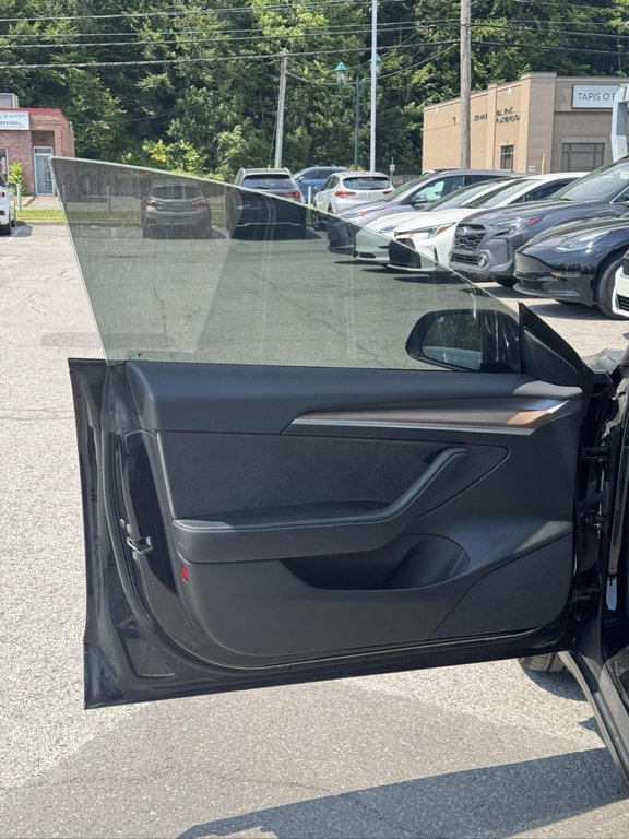2022 Tesla Model 3 Cuir Toit Vitré in Terrebonne, Quebec - 7 - w1024h768px