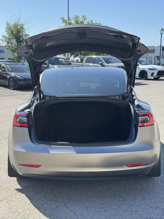 Tesla Model 3 Standard Range Plus Bas Kilométrage 2022 à Terrebonne, Québec - 14 - w1024h768px