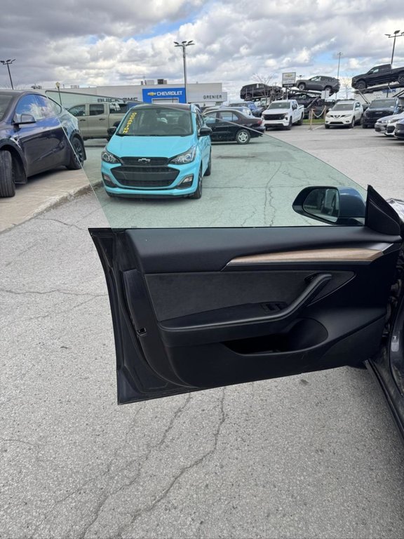 Tesla Model 3 Standard Range Plus 2023 à Terrebonne, Québec - 7 - w1024h768px