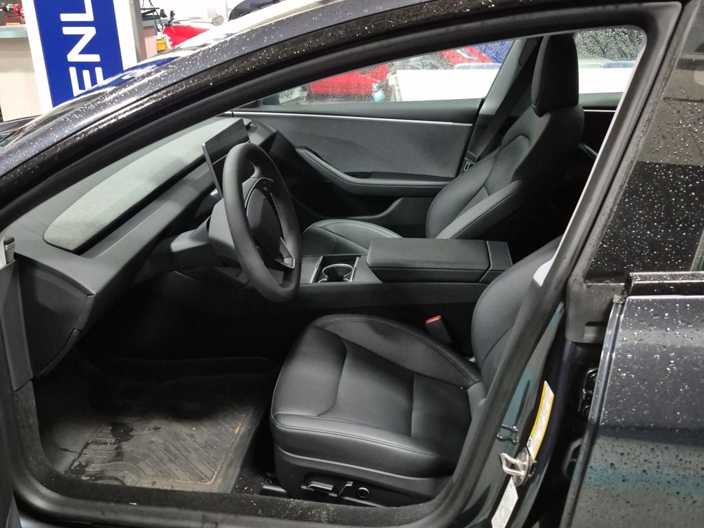 2024 Tesla Model 3 Long Range AWD in Terrebonne, Quebec - 2 - w1024h768px