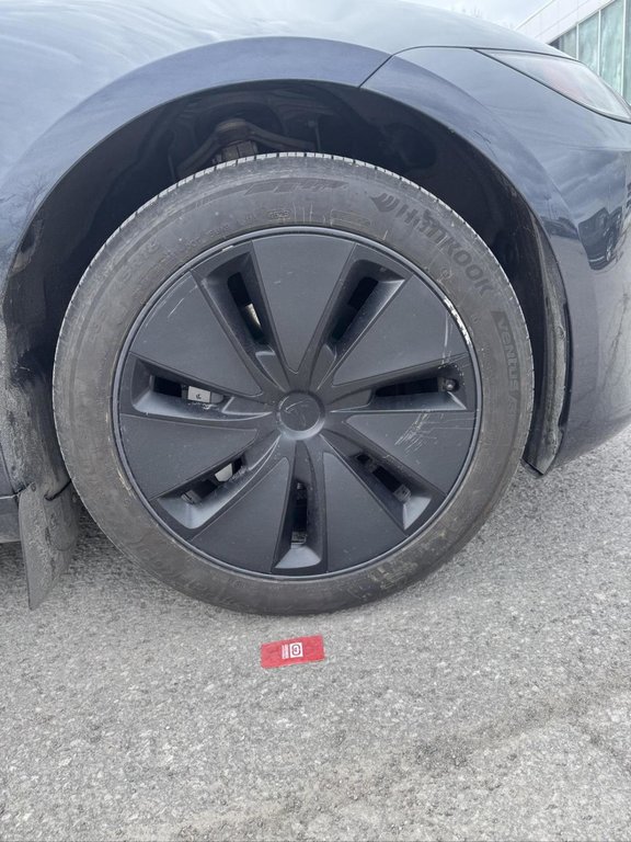 Tesla Model 3 RWD *Ltd Avail* 2024 à Terrebonne, Québec - 14 - w1024h768px