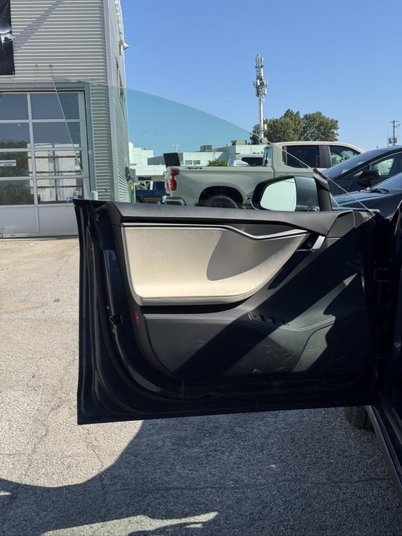 2019 Tesla Model S Long Range AWD Bas Kilo in Terrebonne, Quebec - 7 - w1024h768px