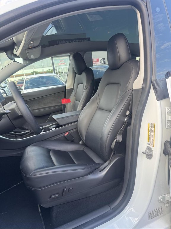 2020 Tesla Model Y Long Range in Terrebonne, Quebec - 8 - w1024h768px