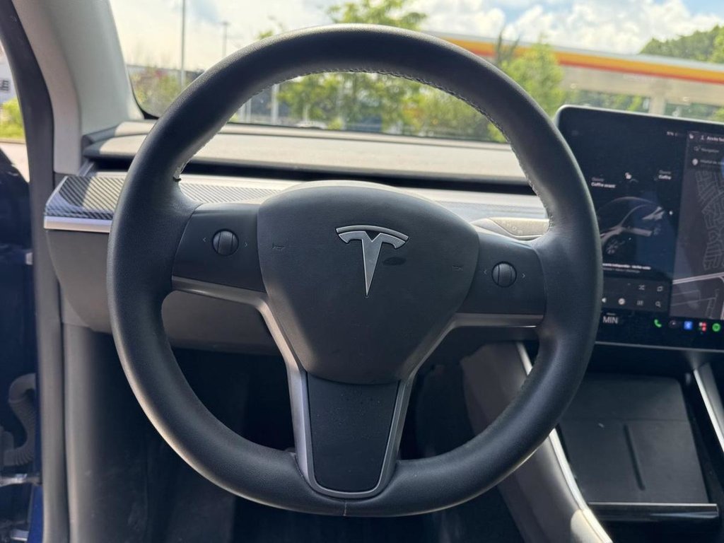 2021 Tesla Model Y Long Range AWD Cuir in Terrebonne, Quebec - 11 - w1024h768px