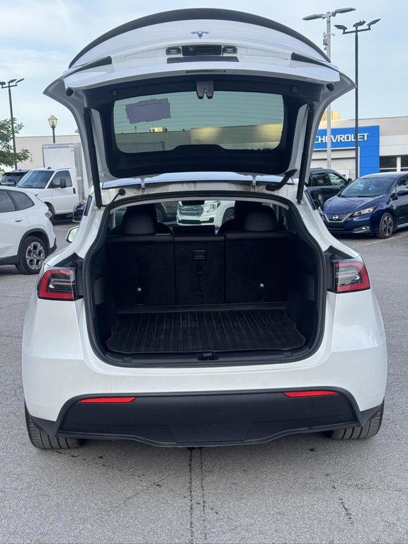 2021 Tesla Model Y Performance AWD Bas Kilométrage in Terrebonne, Quebec - 14 - w1024h768px