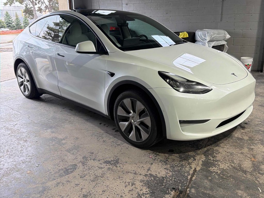 2022 Tesla Model Y Long Range AWD in Terrebonne, Quebec - 1 - w1024h768px