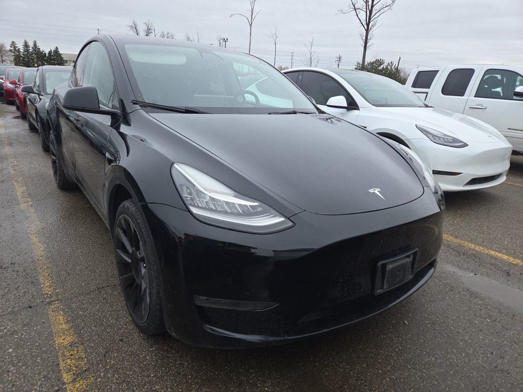 Tesla Model Y Long Range AWD 2022 à Terrebonne, Québec - 1 - w1024h768px