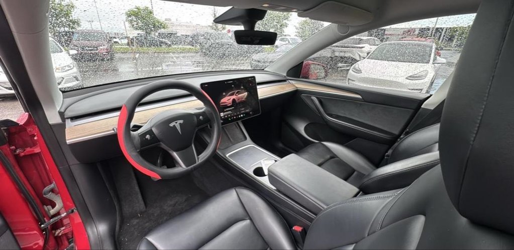 2022 Tesla Model Y Long Range AWD Cuir 7 Passagers in Terrebonne, Quebec - 10 - w1024h768px