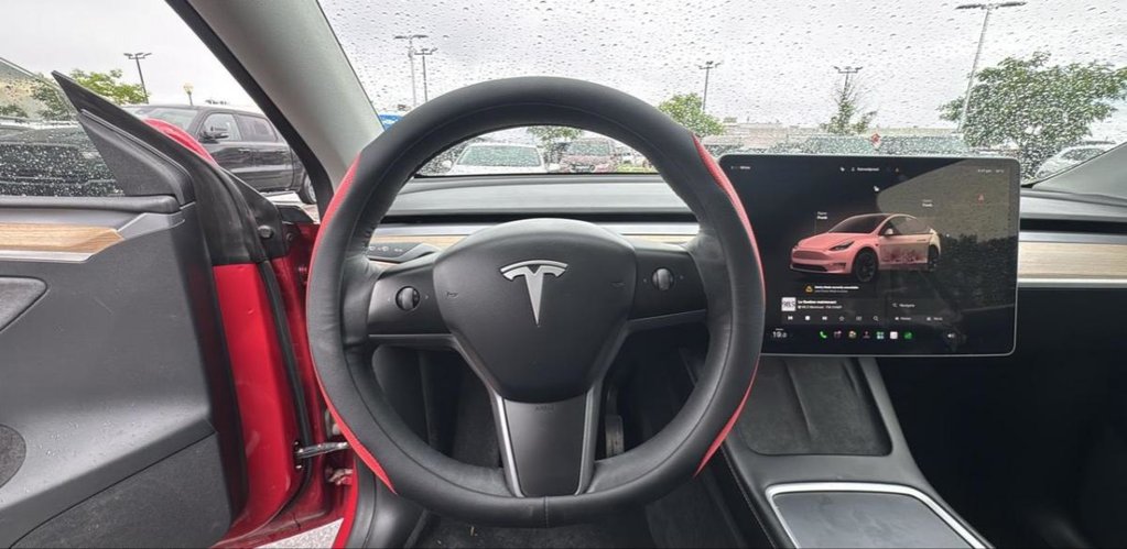 2022 Tesla Model Y Long Range AWD Cuir 7 Passagers in Terrebonne, Quebec - 11 - w1024h768px