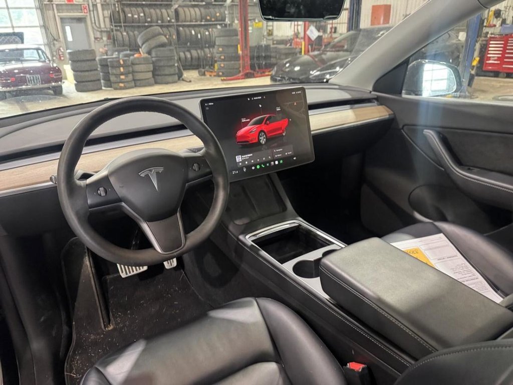 2022 Tesla Model Y Long Range AWD Cuir in Terrebonne, Quebec - 10 - w1024h768px