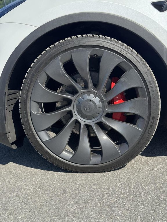 2022 Tesla Model Y Performance in Terrebonne, Quebec - 15 - w1024h768px