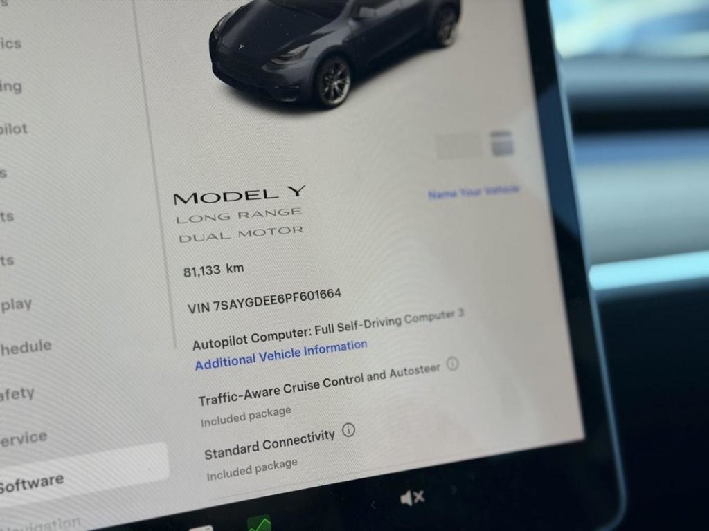 Tesla Model Y Long Range AWD Cuir 2023 à Terrebonne, Québec - 15 - w1024h768px