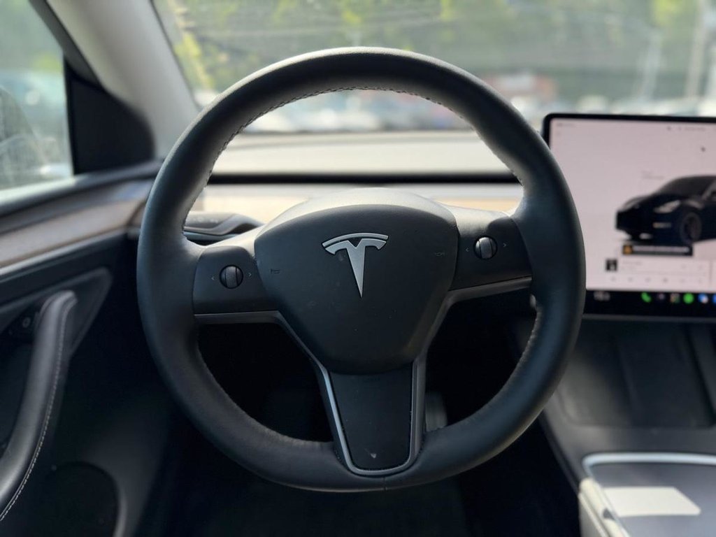 2024 Tesla Model Y Performance AWD Cuir in Terrebonne, Quebec - 16 - w1024h768px