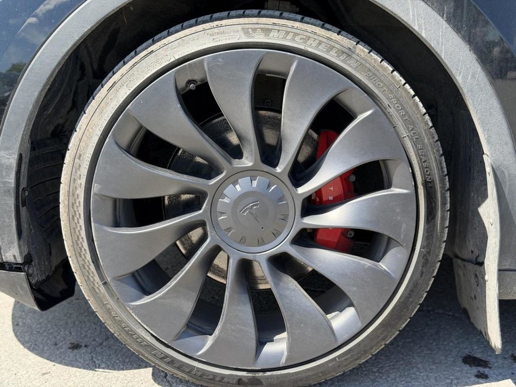 2024 Tesla Model Y Performance AWD Cuir in Terrebonne, Quebec - 21 - w1024h768px