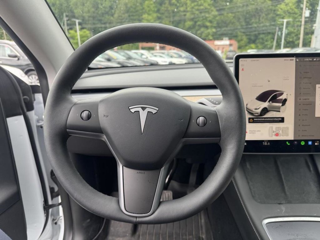2024 Tesla Model Y Cuir Toit Vitré Bas Kilométrage in Terrebonne, Quebec - 10 - w1024h768px