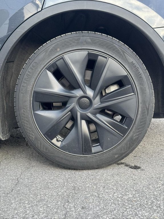Tesla Model Y Long Range 2024 à Terrebonne, Québec - 15 - w1024h768px