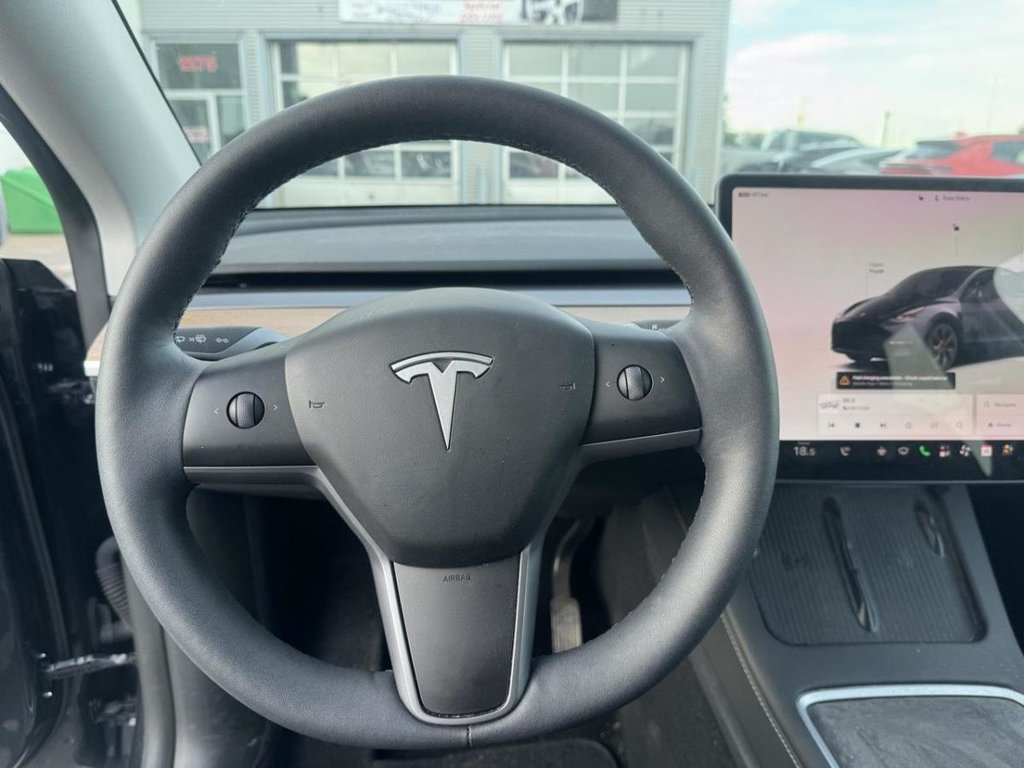 Tesla Model Y Long Range 2024 à Terrebonne, Québec - 11 - w1024h768px