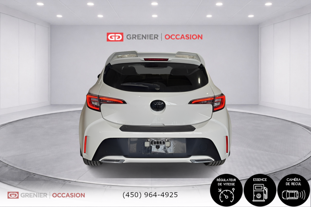 2022 Toyota Corolla Hatchback SE in Terrebonne, Quebec - 3 - w1024h768px