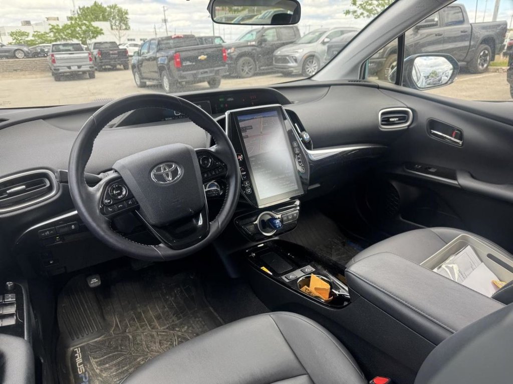 2020 Toyota Prius Prime Upgrade Cuir Navigation in Terrebonne, Quebec - 8 - w1024h768px