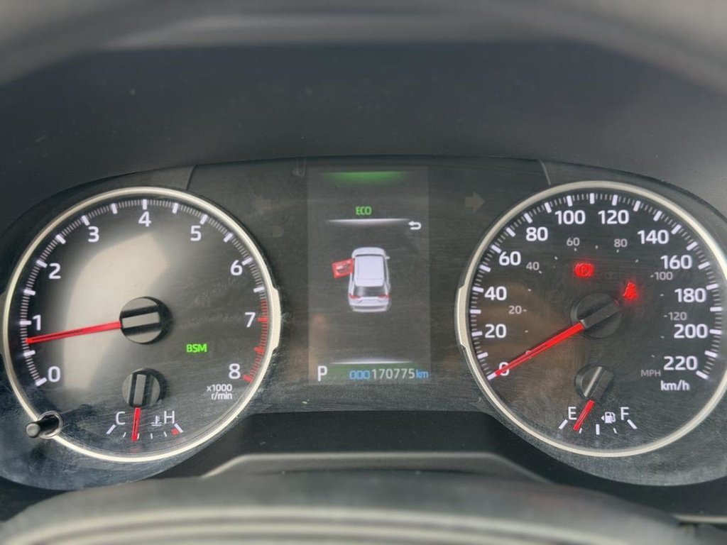 Toyota RAV4 LE AWD 2020 à Terrebonne, Québec - 12 - w1024h768px