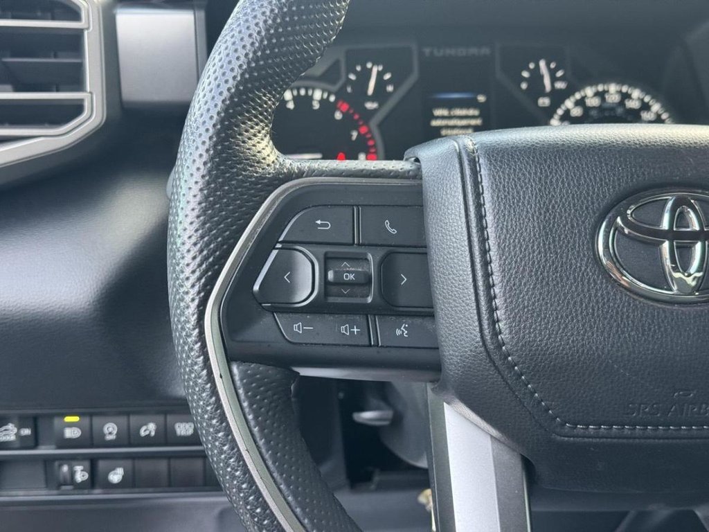 2025 Toyota Tundra SR5 Crew Cab in Terrebonne, Quebec - 12 - w1024h768px