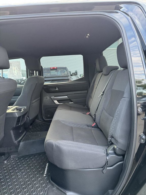 2025 Toyota Tundra SR5 Crew Cab in Terrebonne, Quebec - 9 - w1024h768px