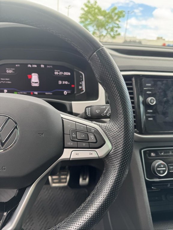 2022 Volkswagen Atlas Cross Sport Highline Cuir Toit Panoramique Mag Noir in Terrebonne, Quebec - 13 - w1024h768px