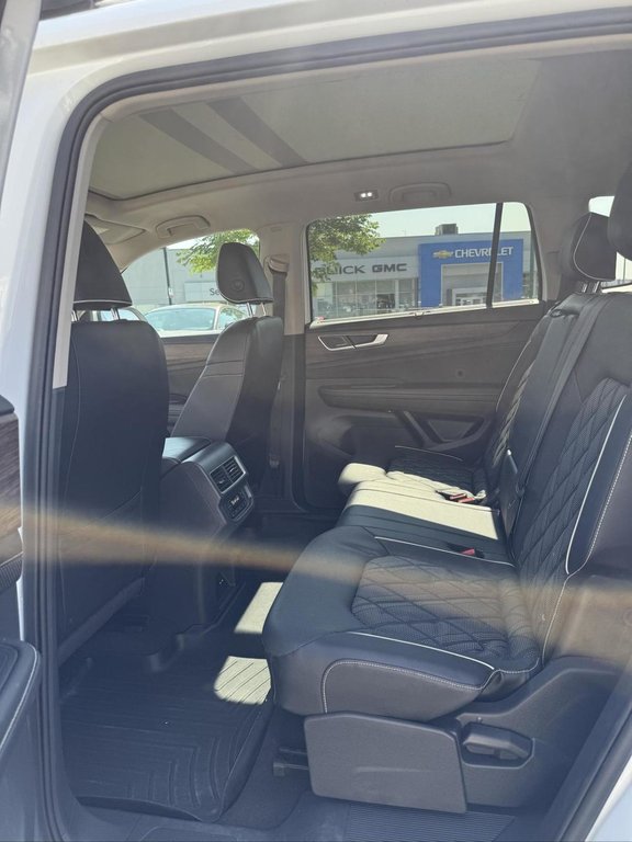 2024 Volkswagen Atlas Execline in Terrebonne, Quebec - 9 - w1024h768px