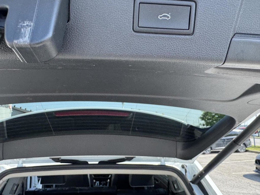 2024 Volkswagen Atlas Execline in Terrebonne, Quebec - 12 - w1024h768px