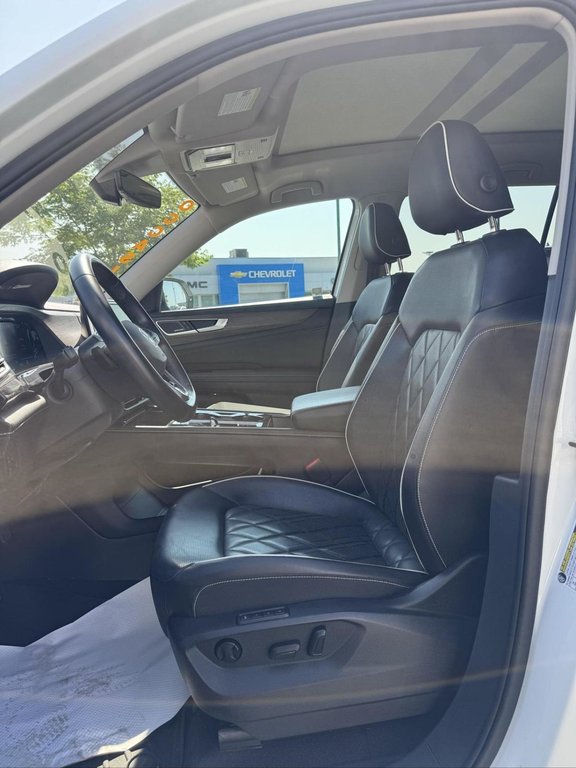 2024 Volkswagen Atlas Execline in Terrebonne, Quebec - 8 - w1024h768px