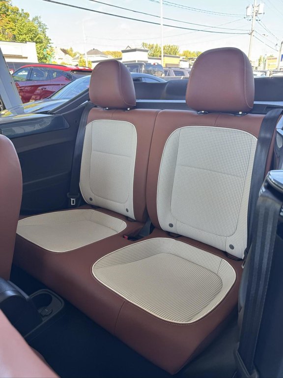 Volkswagen Beetle Convertible Dune Fender Bas Kilométrage 2017 à Terrebonne, Québec - 9 - w1024h768px