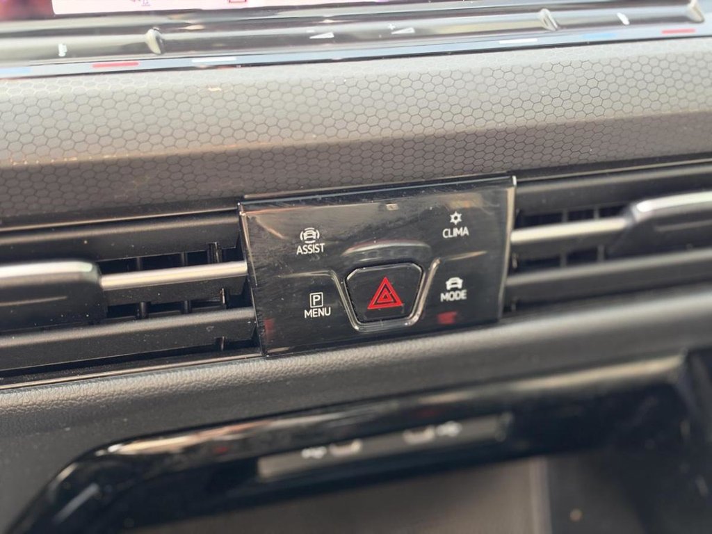 2024 Volkswagen Golf GTI 380 Autobahn Bas Kilométrage in Terrebonne, Quebec - 17 - w1024h768px