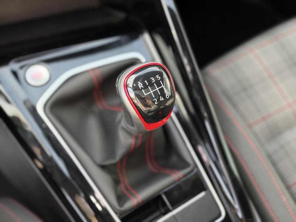 2024 Volkswagen Golf GTI 380 Autobahn Bas Kilométrage in Terrebonne, Quebec - 18 - w1024h768px