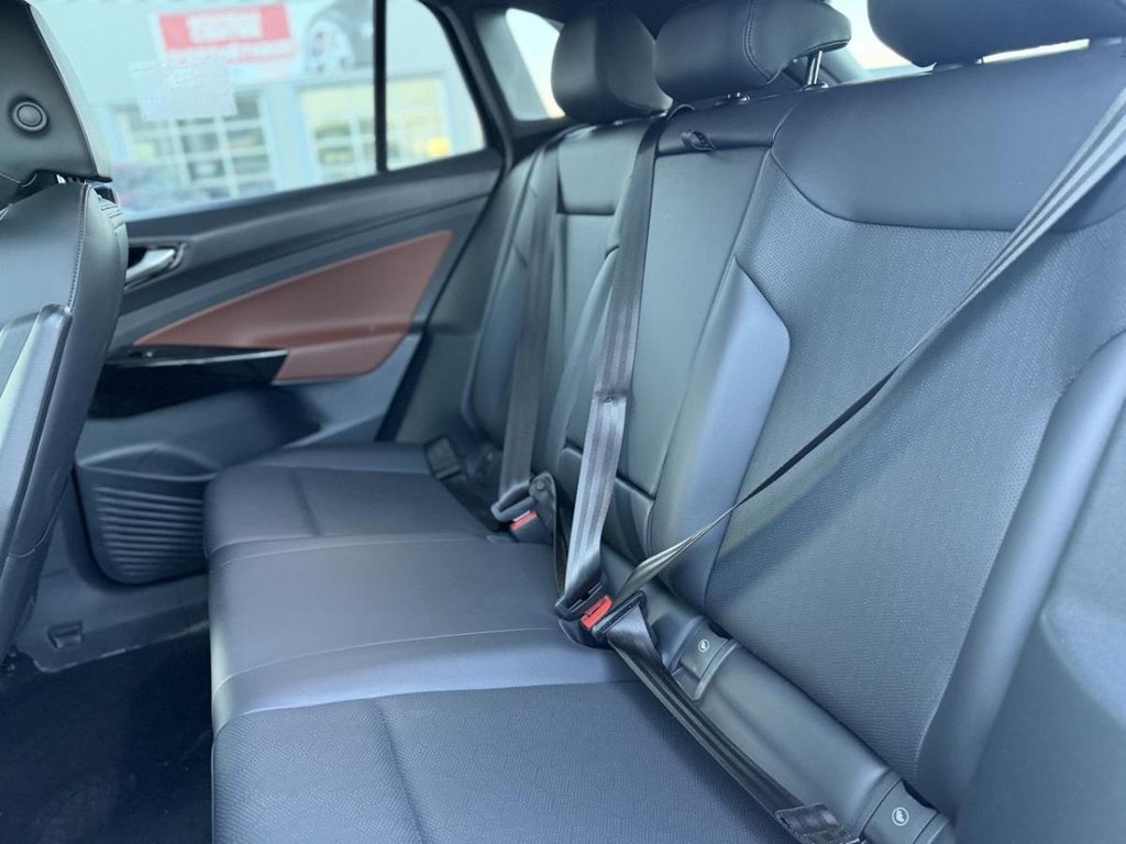 2021 Volkswagen ID.4 Pro AWD Bas Kilométrage in Terrebonne, Quebec - 20 - w1024h768px