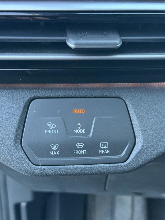 2021 Volkswagen ID.4 Pro AWD Bas Kilométrage in Terrebonne, Quebec - 10 - w1024h768px