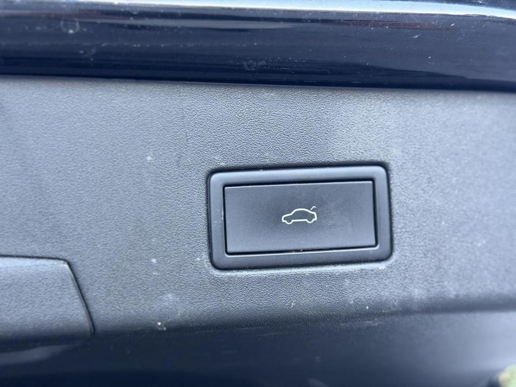2021 Volkswagen ID.4 Pro AWD Bas Kilométrage in Terrebonne, Quebec - 22 - w1024h768px