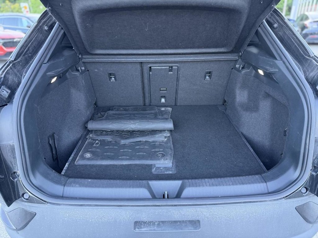2021 Volkswagen ID.4 Pro AWD Bas Kilométrage in Terrebonne, Quebec - 21 - w1024h768px